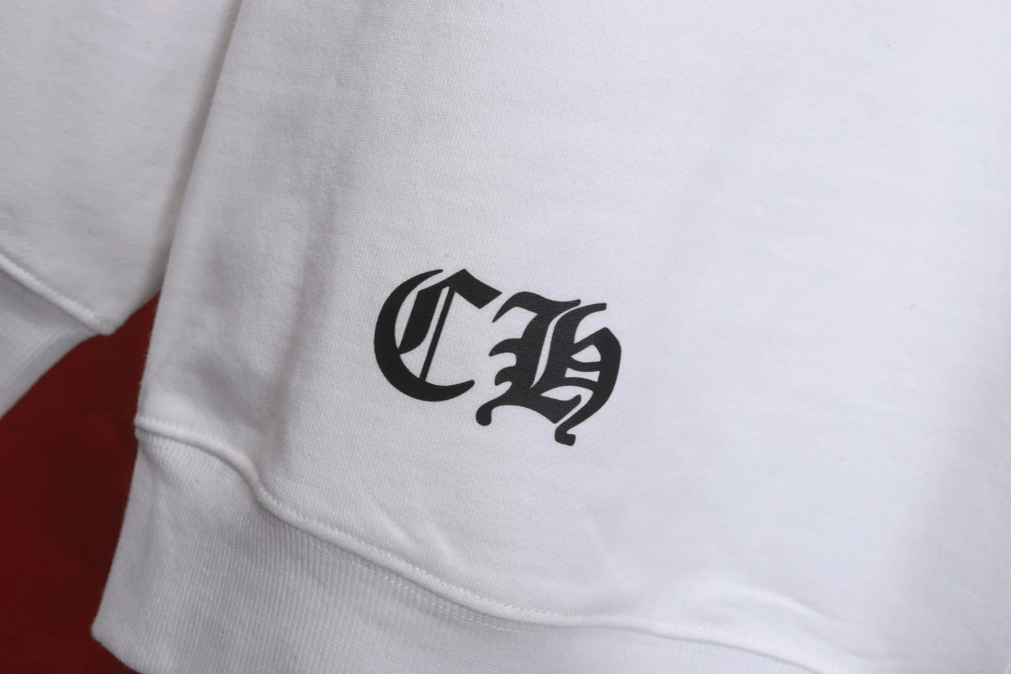 🅿️270 High quality 2025 new B27 Crow Heart Sanskrit cross horseshoe print round neck long-sleeved fashionable sweatshirt for men and women. The fabric is made of 450g pure cotton terry, which is rich in texture, soft and not collapsed, drapes smoothly and is not easy to wrinkle. Neat sewing, beautiful and fashionable, not easy to deform, comfortable and durable. The threads of the ingredients are made of 100% cotton, custom-woven and dyed, with zero color difference!